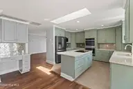 995 Chadwick Shores Drive, Sneads Ferry, NC 28460 — 4-bedroom waterfront home in Chadwick Shores, Sneads Ferry, NC, photo 11 of 69: 50_kitchen