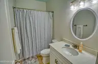 314 Spencer Farlow Drive Unit 2, Carolina Beach, NC 28428 — 3-bedroom condo in Heart of Carolina Beach, Carolina Beach, NC, photo 11 of 21: TheDigsCB-34