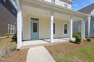 236 Leonda Drive, Beaufort, NC 28516 — 3-bedroom waterfront home in Beau Coast, Beaufort, NC, photo 12 of 55: 6-web-or-mls-236 Leonda Dr 006