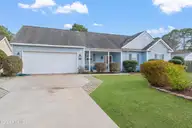 4430 Spinnaker Street SE, Southport, NC 28461 — 3-bedroom home in Mariner's Pointe, Southport, NC, photo 1 of 35: 4430 Spinnaker Road