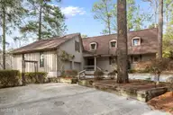 118 Lakewood Drive, Pinehurst, NC 28374 — 4-bedroom home in Unit 1, Pinehurst, NC, photo 4 of 43: 3-web-or-mls-IMG_7572