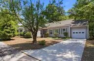 410 Ridge Road, Wilmington, NC 28412 — 3-bedroom home in Echo Farms, Wilmington, NC, photo 4 of 31: 5_410_ridge_rd_005