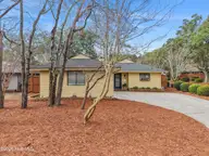 1300 Smith Bay Circle E, Wilmington, NC 28405 — 3-bedroom home in Eastwood Village, Wilmington, NC, photo 2 of 57: 1300SmithBayCirE - 4