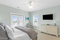 501 Bridgers Avenue, Topsail Beach, NC 28445 — 4-bedroom home in Topsail Inlet Terrace, Topsail Beach, NC, photo 15 of 68: 015_501_bridgers_avenue-15_746