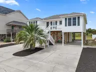 272 Brunswick Avenue W, Holden Beach, NC 28462 — 4-bedroom home in Sand Dunes, Holden Beach, NC, photo 3 of 45: 272BrunswickAveW - 4