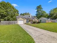 2678 Idlebrook Circle, Midway Park, NC 28544 — 4-bedroom home in Hunters Creek, Midway Park, NC, photo 2 of 33