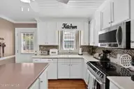 2814 Barkley Drive NW, Wilson, NC 27896 — 4-bedroom home in Stoneybrook Farm, Wilson, NC, photo 11 of 45: Kitchen