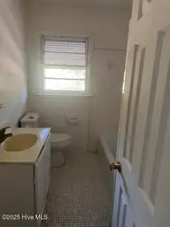 817 Corbett Drive, Rocky Mount, NC 27801 — 3-bedroom home, Rocky Mount, NC, photo 4 of 6: Bathroom