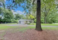 2778 Forrest Drive, Kinston, NC 28504 — 3-bedroom home in Castle Oaks, Kinston, NC, photo 3 of 43: IMG_2009