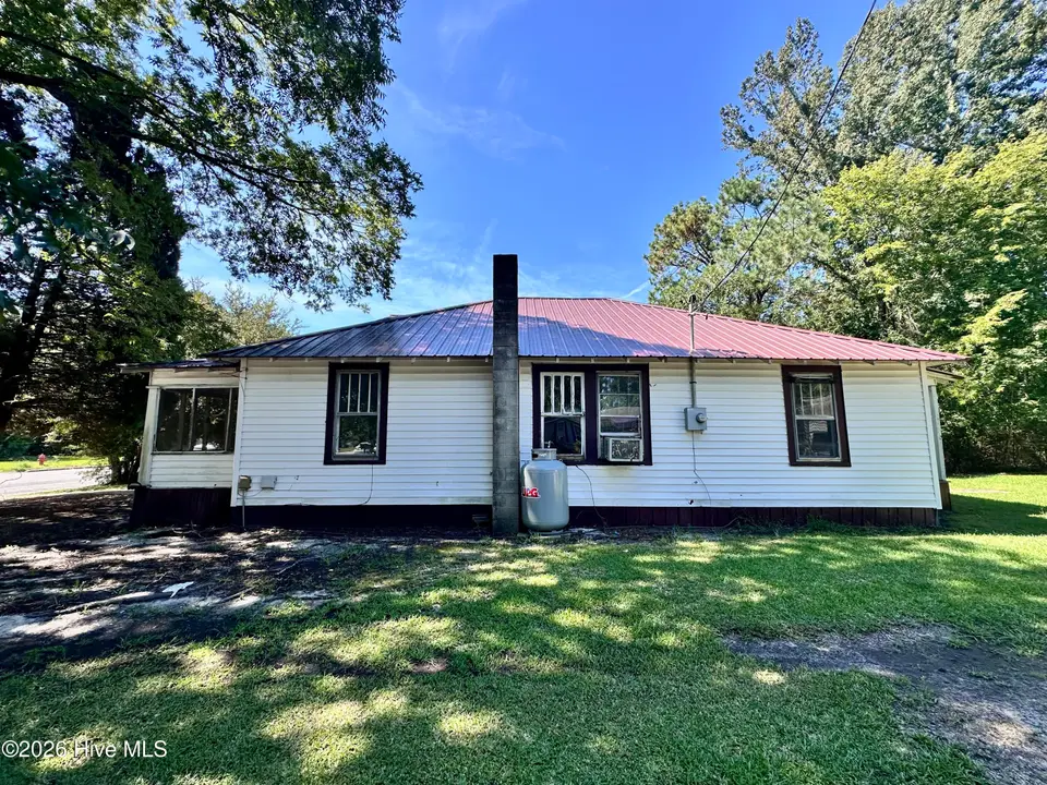 757 Pamlico Street, Belhaven, NC 27810 — 3-bedroom home, Belhaven, NC, photo 1 of 25: IMG_0834