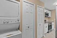 118 S 13th Street, Wilmington, NC 28401 — 3-bedroom waterfront home in Castle Dock, Wilmington, NC, photo 20 of 37: 118 S 13th Laundry Room (2)