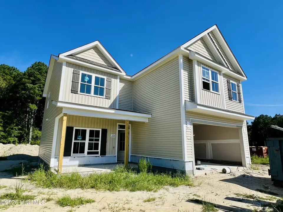 221 Pendergrass Drive, Princeton, NC 27569 — 4-bedroom home in Pendergrass, Princeton, NC, photo 1 of 24: IMG_4226
