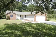408 Singletree Court, Jacksonville, NC 28540 — 3-bedroom home in Surrey Downs, Jacksonville, NC, photo 2 of 18