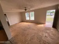 102 Cypress Knee Drive, Richlands, NC 28574 — 3-bedroom manufactured home in Jenkins Creek, Richlands, NC, photo 2 of 18