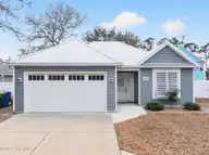 2605 E Oak Island Drive, Oak Island, NC 28465 — 3-bedroom home in Long Beach, Oak Island, NC, photo 2 of 51: kahunaphoto.com--18