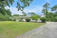 102 Chelsea Lane, Wilmington, NC 28409 — 4-bedroom home in Lansdowne Estates, Wilmington, NC, photo 2 of 37