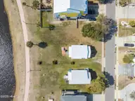 305 Atlanta Avenue, Carolina Beach, NC 28428 — 2-bedroom waterfront home in Heart of Carolina Beach, Carolina Beach, NC, photo 7 of 69: Atlanta Ave (21)