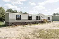 11621 Straight Gate Road, Whitakers, NC 27891 — 4-bedroom manufactured home, Whitakers, NC, photo 2 of 55: IMG_4749