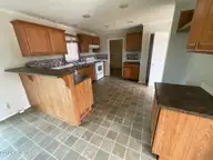 102 Cypress Knee Drive, Richlands, NC 28574 — 3-bedroom manufactured home in Jenkins Creek, Richlands, NC, photo 6 of 18