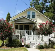 1039 Bayview Road, Bath, NC 27808 — 3-bedroom waterfront home in Bayview, Bath, NC, photo 5 of 41: Bayview 3