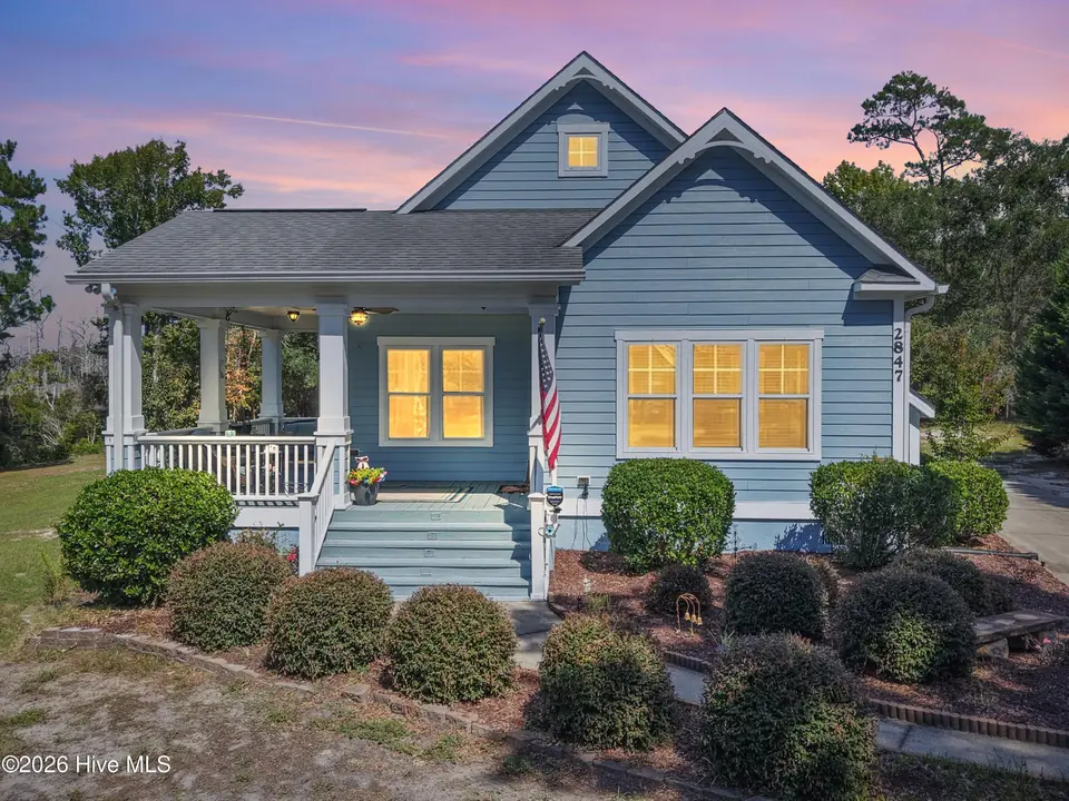2847 Palm Grove Court SW, Supply, NC 28462 — 3-bedroom waterfront home in Palm Grove, Supply, NC, photo 1 of 37