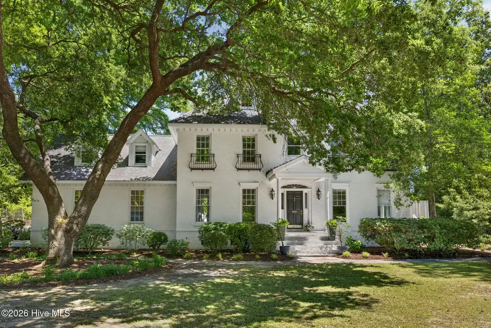 6263 Turtle Hall Drive, Wilmington, NC 28409 — 5-bedroom home in Turtle Hall, Wilmington, NC, photo 1 of 73: 6263TurtleHallDrive-14