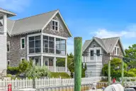41 Transom Row, Bald Head Island, NC 28461 — 4-bedroom waterfront home in BHI Harbour Village, Bald Head Island, NC, photo 4 of 67