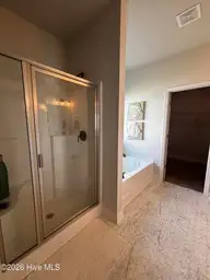 237 Eliza Way, Winterville, NC 28590 — 4-bedroom home in Copper Creek, Winterville, NC, photo 21 of 40: Primary Bathroom