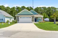 335 Lightning Bug Lane, Holly Ridge, NC 28445 — 4-bedroom home in Summerhouse On Everett Bay, Holly Ridge, NC, photo 7 of 68: DSC04402