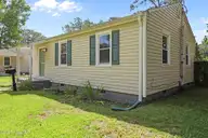 103 Robin Road, Jacksonville, NC 28540 — 2-bedroom home in New River Homes, Jacksonville, NC, photo 3 of 31