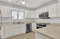 1210 Bayside Circle W, Wilmington, NC 28405 — 3-bedroom home in Eastwood Village, Wilmington, NC, photo 5 of 38