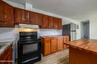 107 Tower Drive, Jacksonville, NC 28546 — 3-bedroom home in Regalwoods, Jacksonville, NC, photo 10 of 37: Kitchen