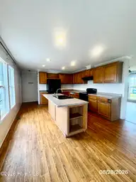 804 Maynard Boulevard, Jacksonville, NC 28546 — 4-bedroom manufactured home in Maynard Manor, Jacksonville, NC, photo 8 of 39: unnamed (4)