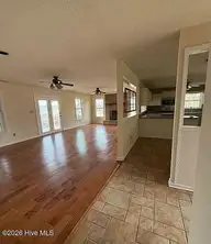615 Willbrook Circle, Sneads Ferry, NC 28460 — 3-bedroom waterfront home in New River Plantation, Sneads Ferry, NC, photo 20 of 48: Living Room