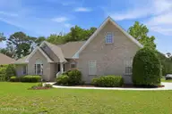411 Oakmont Drive, Morehead City, NC 28557 — 3-bedroom home in Brandywine Bay, Morehead City, NC, photo 4 of 56: 6-web-or-mls-1S3A3755
