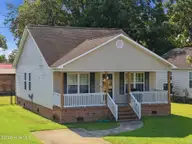 311 Fleming Street, Washington, NC 27889 — 3-bedroom home, Washington, NC, photo 4 of 41: 4-web-or-mls-DJI_20260904102137_0003_D