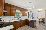 129 Foster Creek Court, Swansboro, NC 28584 — 3-bedroom home in Foster Creek, Swansboro, NC, photo 6 of 24