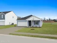 104 Muscadine Drive, Jacksonville, NC 28546 — 3-bedroom home in Muscadine, Jacksonville, NC, photo 3 of 60: 104 Muscadine Dr