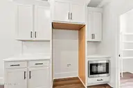 132 Pine View Boulevard, Beaufort, NC 28516 — 3-bedroom home in Beau Coast West, Beaufort, NC, photo 20 of 38: Built in Microwave