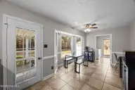 400 Carolina Pines Boulevard, New Bern, NC 28560 — 3-bedroom home in Carolina Pines, New Bern, NC, photo 13 of 41: Bay Window Breakfast Area