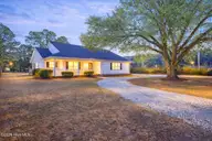 321 Barbara Drive, New Bern, NC 28562 — 3-bedroom home in Springdale, New Bern, NC, photo 2 of 61: 321 Barbara Dr