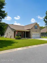 135 Dean Drive, Chocowinity, NC 27817 — 4-bedroom waterfront home in Cypress Corner, Chocowinity, NC, photo 1 of 40: 135 Dean Drive