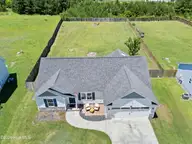 308 Murphy Drive, Jacksonville, NC 28540 — 3-bedroom home in Rockford Forest, Jacksonville, NC, photo 2 of 48: DJI_0117