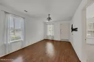 100 S 11th Street, Wilmington, NC 28401 — 2-bedroom home in Castle Dock, Wilmington, NC, photo 4 of 24