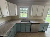 2216 Ridge Road, New Bern, NC 28560 — 3-bedroom home, New Bern, NC, photo 19 of 35: image19