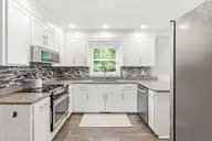 820 Greenbriar Road, Wilmington, NC 28409 — 3-bedroom home in Greenbriar, Wilmington, NC, photo 20 of 50