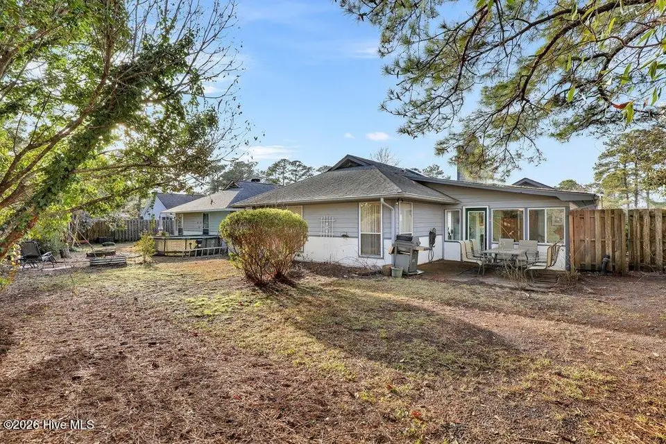 108 Bay Tree Circle, Hampstead, NC 28443 — 3-bedroom home in Belvedere, Hampstead, NC, photo 1 of 32
