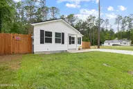 629 Walnut Drive, Jacksonville, NC 28540 — 3-bedroom home in Kenwood Extension, Jacksonville, NC, photo 3 of 24