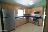 212 Branchwood Drive, Jacksonville, NC 28546 — 3-bedroom home in Branchwood, Jacksonville, NC, photo 10 of 30: DSC_2222