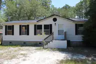 270 Elm Street, Southport, NC 28461 — 3-bedroom manufactured home, Southport, NC, photo 2 of 10